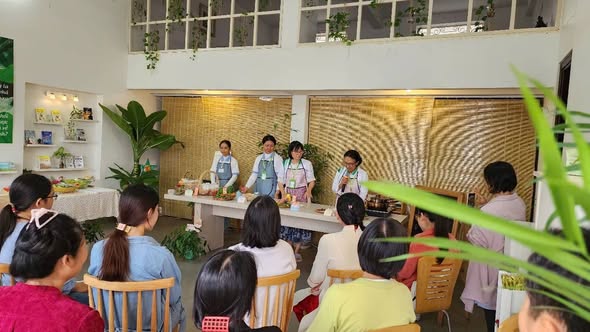 Ăn Xanh – Sống Sành: Gia Vị Yêu Thương – hình ảnh hoạt động 2